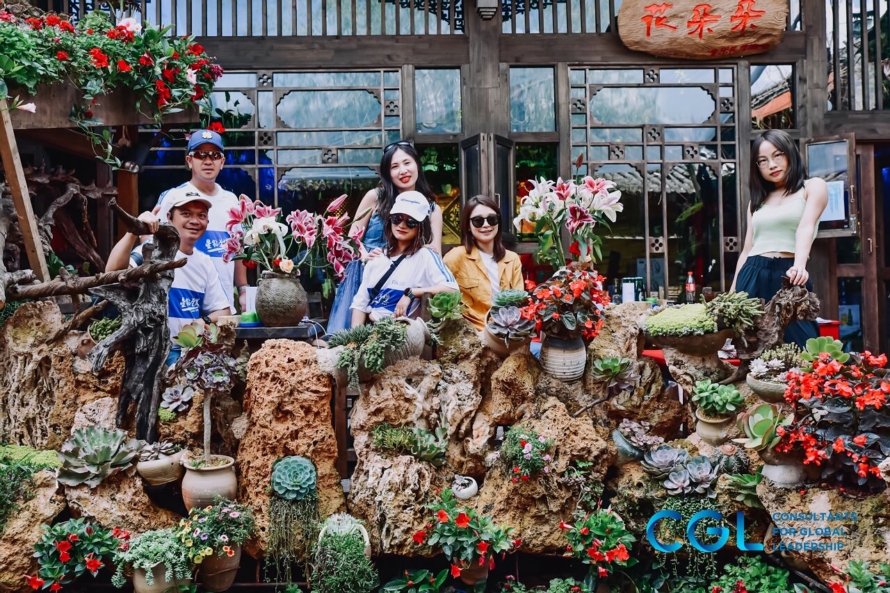 麗江玉龍雪山旅游團建公司