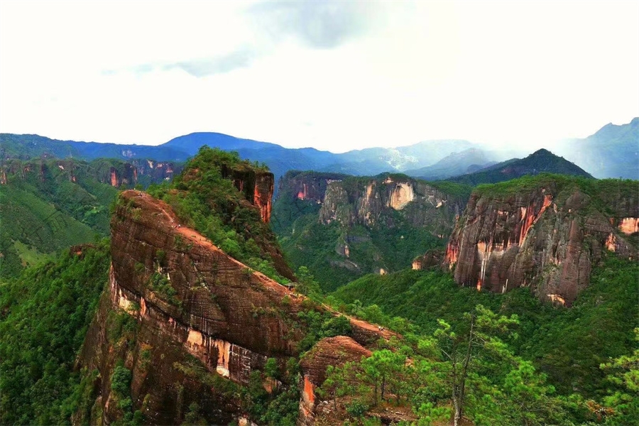 麗江黎明千龜山旅游景區(qū)